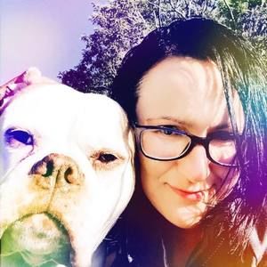 Meet your Posher, Elissa